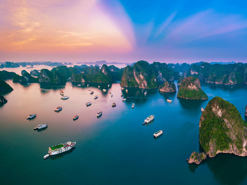 Discover the natural wonder named Ha Long Bay Vietnam